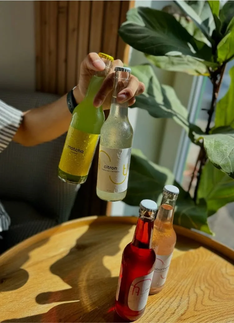 Lahve Amity Drinks produktů